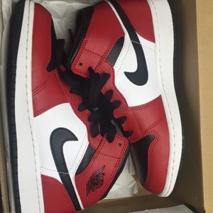 Sir Jordan 1 MID // 4Y